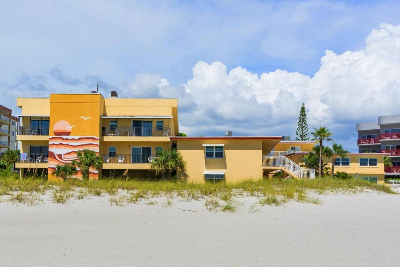 #212 Surf Song Resort St. Pete Beach Eksteriør bilde