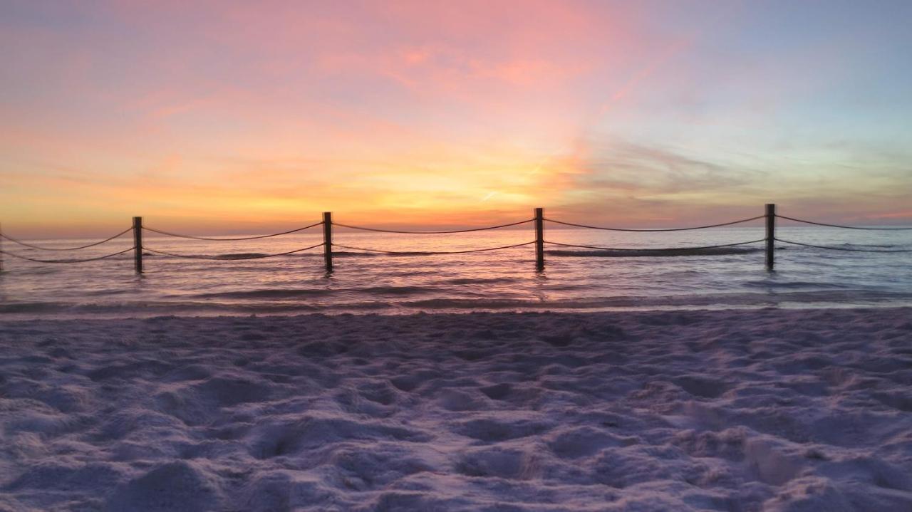 #212 Surf Song Resort St. Pete Beach Eksteriør bilde