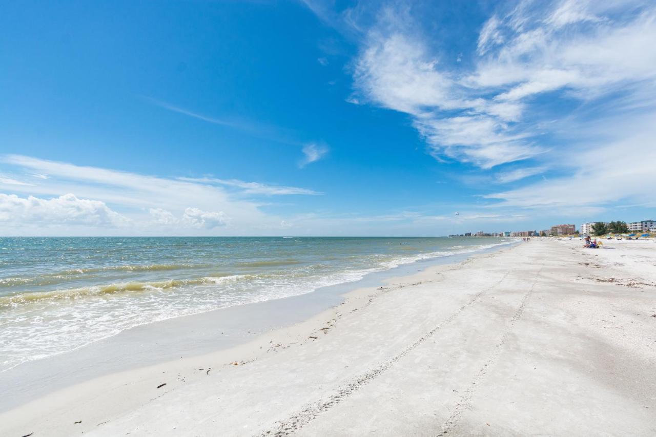 #212 Surf Song Resort St. Pete Beach Eksteriør bilde