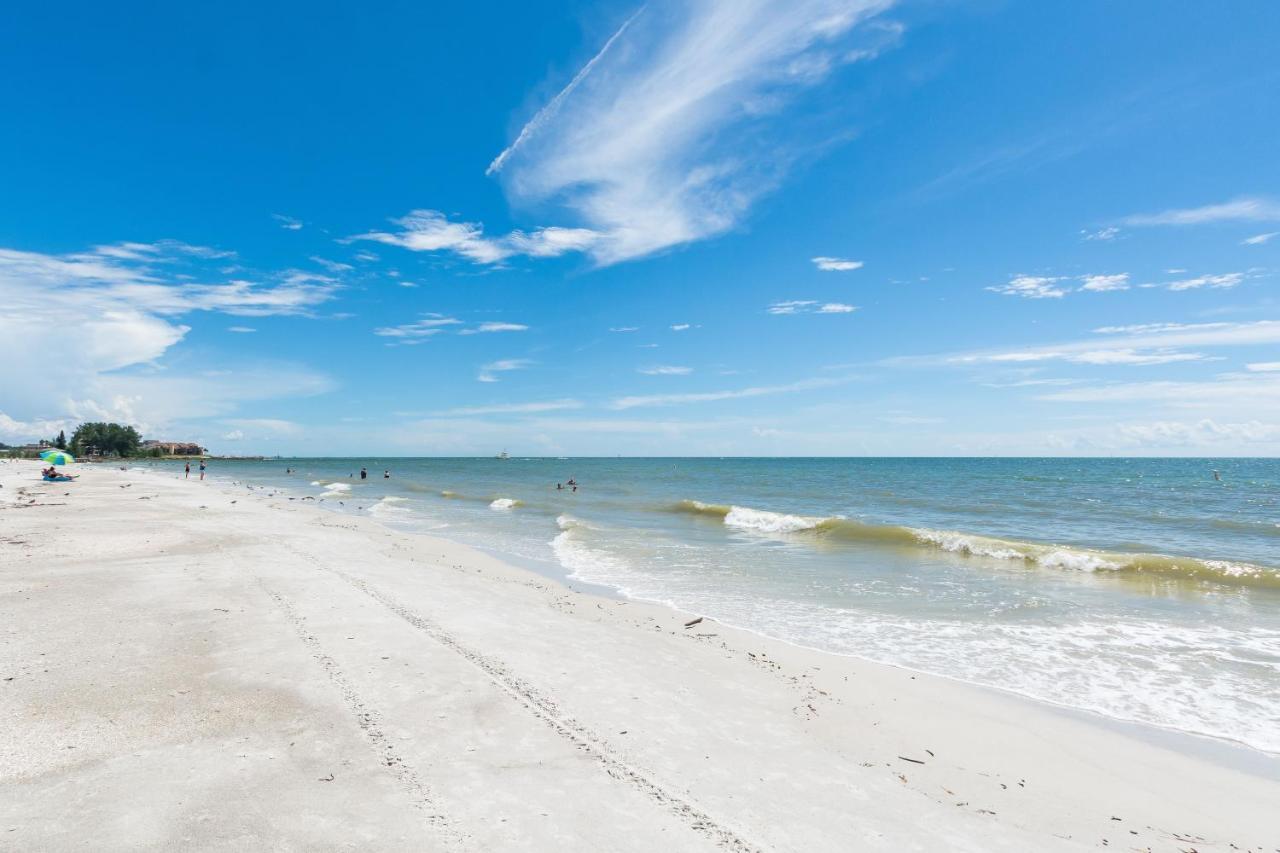 #212 Surf Song Resort St. Pete Beach Eksteriør bilde